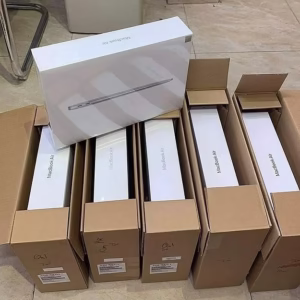 MacBook Air Pallet